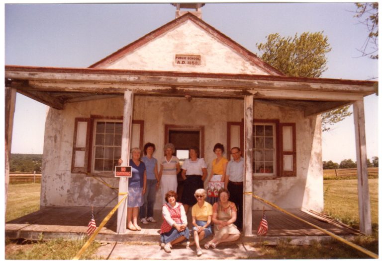 Attic sales crew, 1983