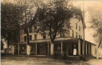 4500_069_Broad Axe PA Postcard_Broad Axe Hotel_Circa 1913